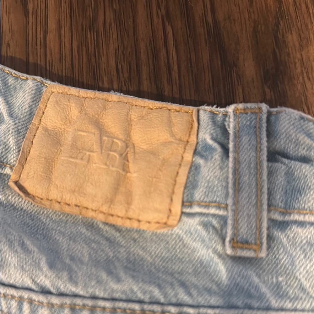 Light Blue Distressed Women Jeans - Picture 6 of 7